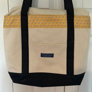 EUC Vineyard Vines custom Steelers football tote